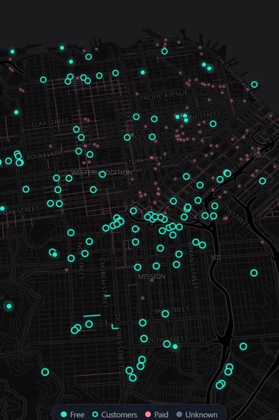 Spotless map of San Francisco at night, dotted with green free and customer-only parking markers, pink paid lots and grey unknown ones.